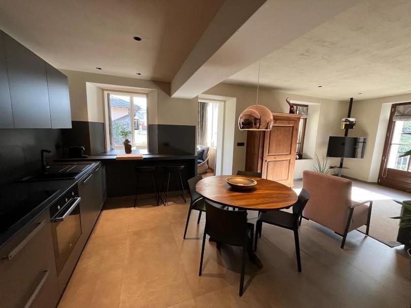 Casa Di Sant'Anselmo Aosta - Il Parco Appartement Buitenkant foto